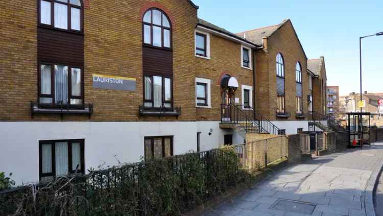 Retirement Apartments near Well Street Common London