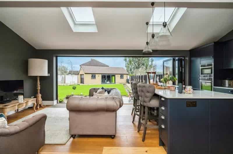 Extended Three/Four Bedroom Family Home with Large Garden and Driveway Parking