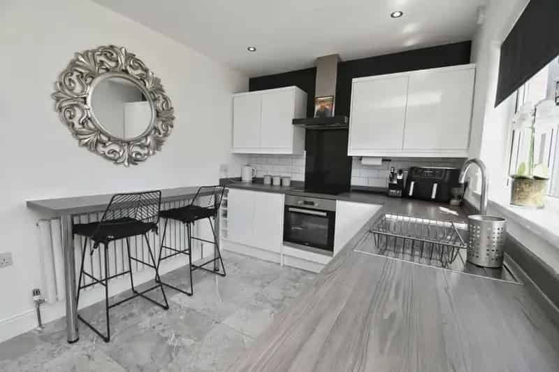 2 Bed Semi Detached House For Sale
