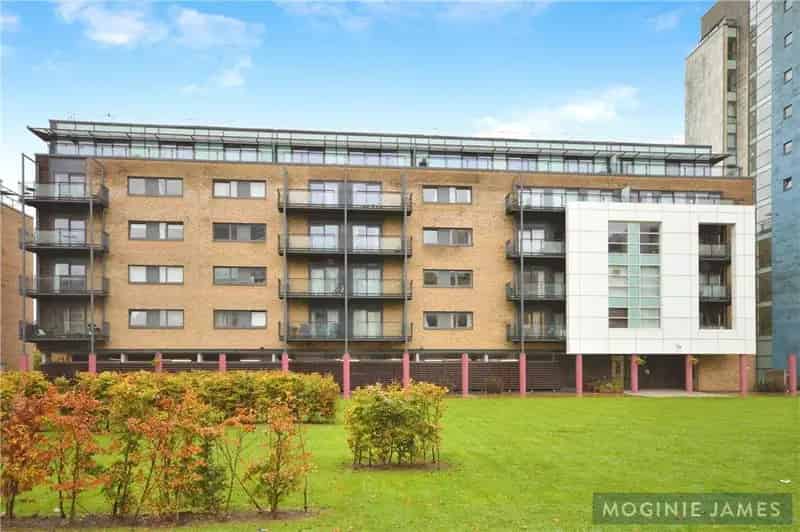 2 Bedroom Apartment for Sale