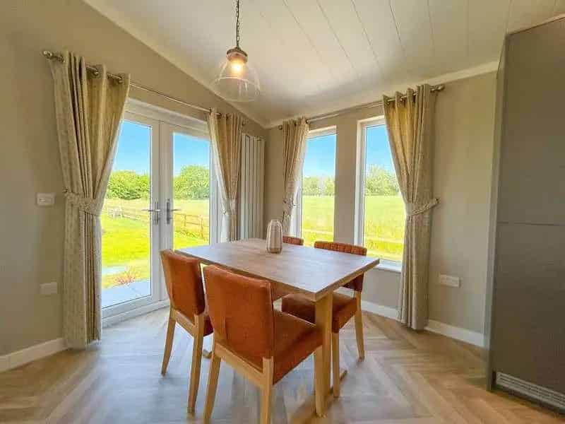 2 Bed Modern Luxury Home for Sale