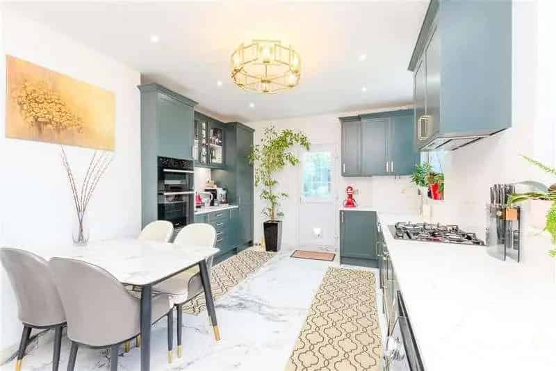 3 bed house for sale