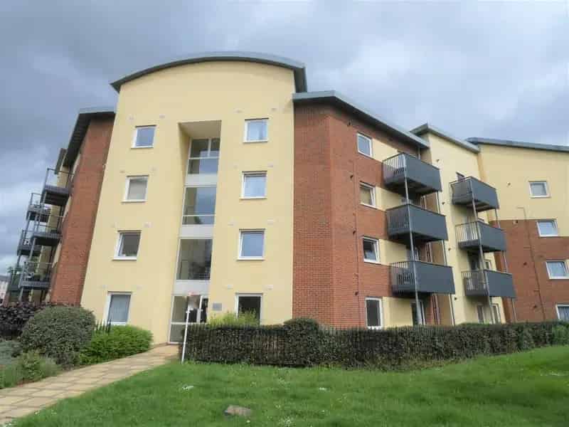 2 Bedroom Flat to Rent