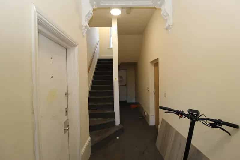 Investors Only 1 Bed Ground Floor Flat Leasehold EPC D