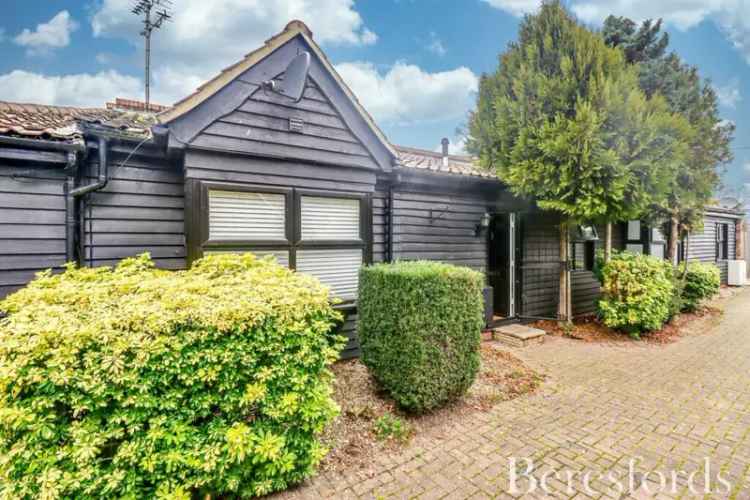1 Bedroom Bungalow for Sale Semi Rural Location Ample Parking