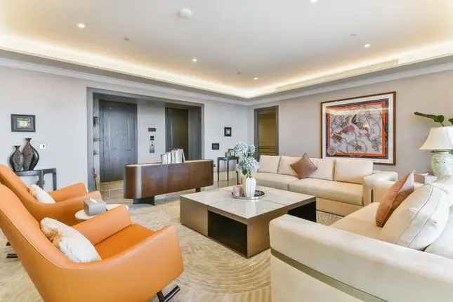 Luxury 6-Bedroom Apartment in Thames City London