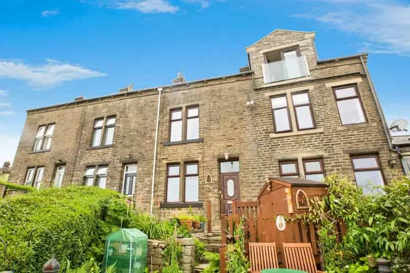 2 Bedroom Mid Terrace House Pecket Well Hebden Bridge