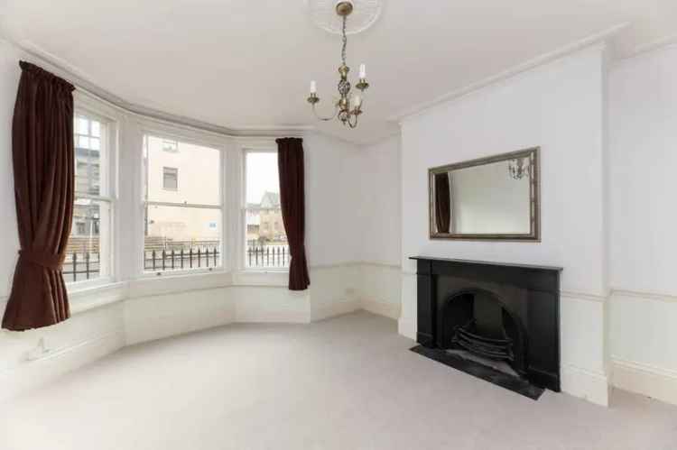 1 Bedroom Apartment near Bath Spa Station
