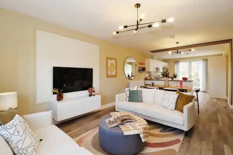4-Bed End-Terrace House in One Lockleaze Bristol