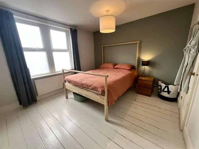 3 Bed House for Sale Turn Key Ready Chain Free