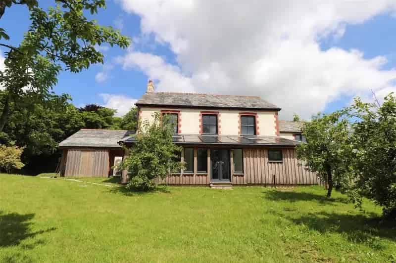 4 Bedroom Farmhouse To Rent Newly Renovated