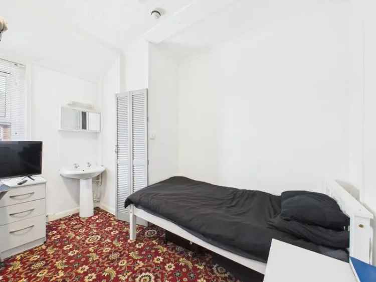 1 Bedroom House Share to Rent