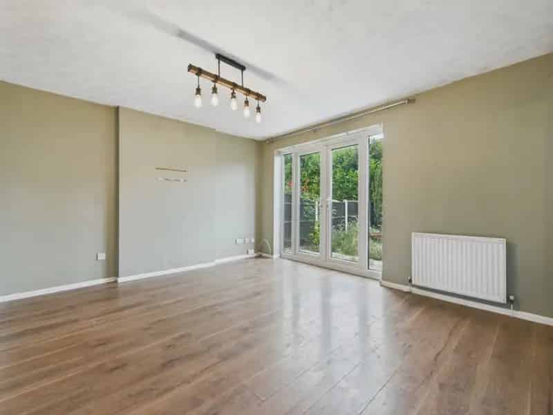 4 Bedroom Detached House For Sale Refurbishment Opportunity