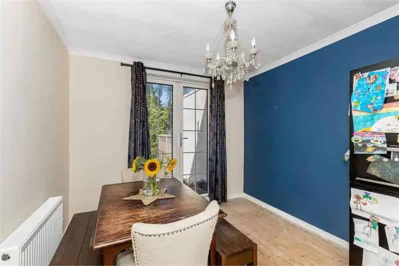 3 Bed House - Semi Detached with 2 Reception Rooms