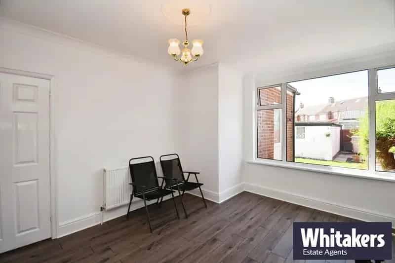 3 Bedroom End Terrace House to Rent