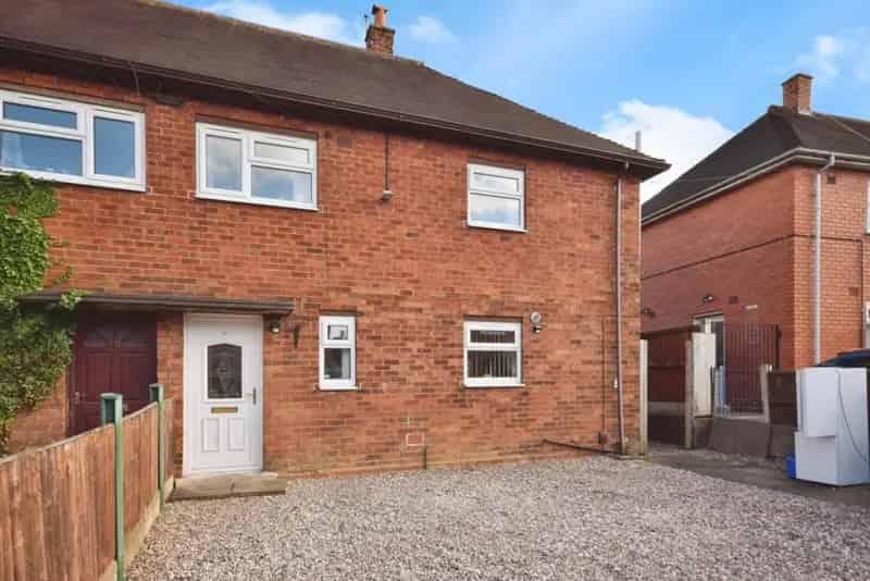 3 Bedroom House To Rent