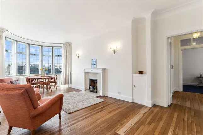 Spacious Apartment near Regents Park 2 Double Bedrooms