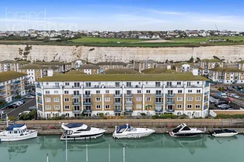 2 Bedroom Flat for Sale