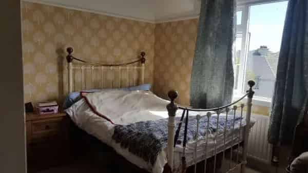 2 Bed St Ives Sea View Property Near Beach
