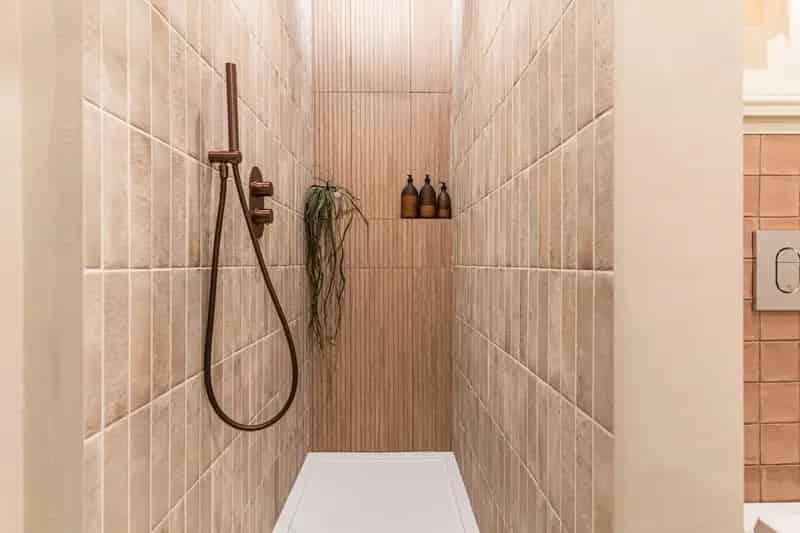 2 bedroom Flat
 For Sale 
Total Size: 582 SQ FT