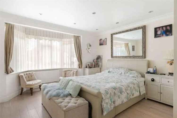 7 bed house for sale