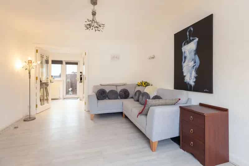 2 Bedroom End Terrace House for Rent in Gilmerton Edinburgh