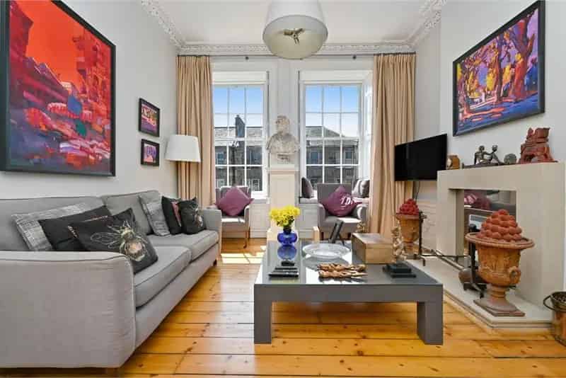 2 Bed Top Floor Georgian Flat Leith - Period Features