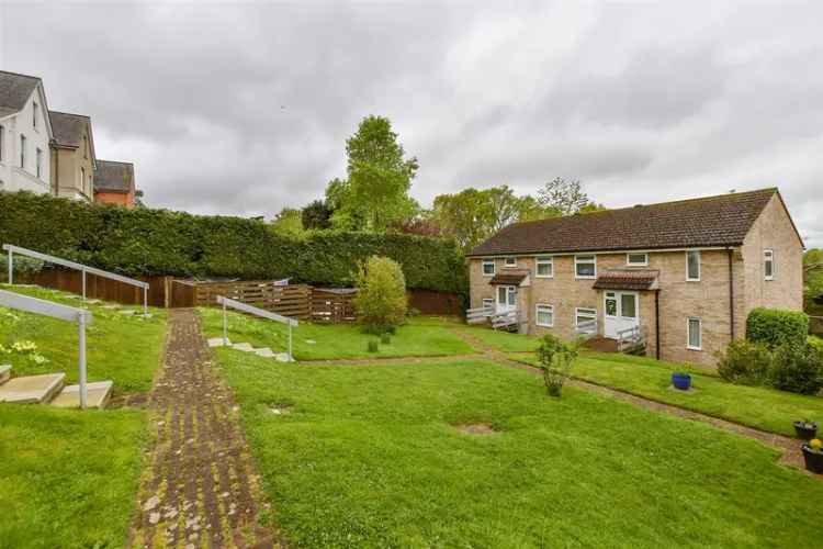 2 Bedroom Apartment for Sale in North Tonbridge