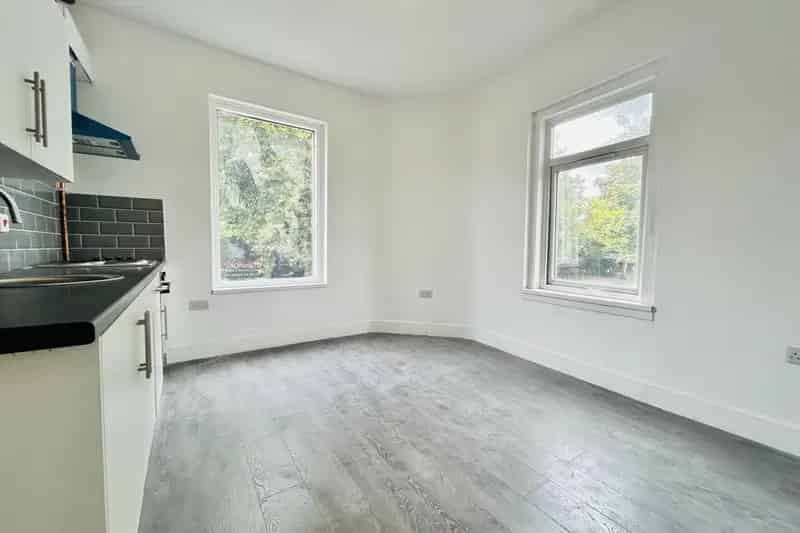 Flat For Rent , Derby, England