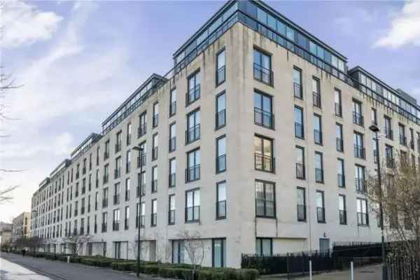 Bath Riverside Apartment Near City Centre