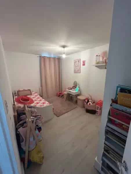 Spacious 2-Bedroom Flat near Fulham Broadway