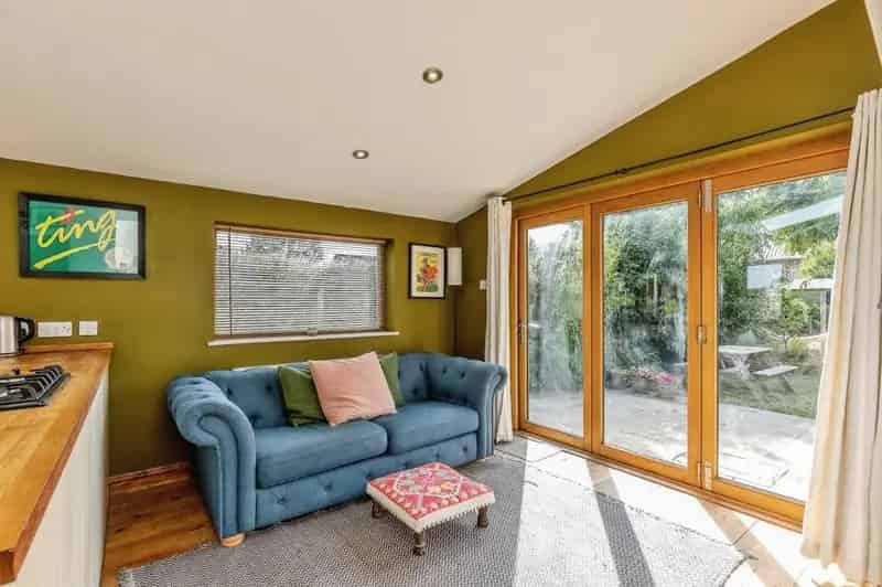 Four Bedroom Semi Detached Cottage with Stunning Views