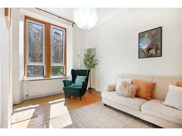 1 Bedroom Flat for Sale Near Strathbungo Queens Park Glasgow