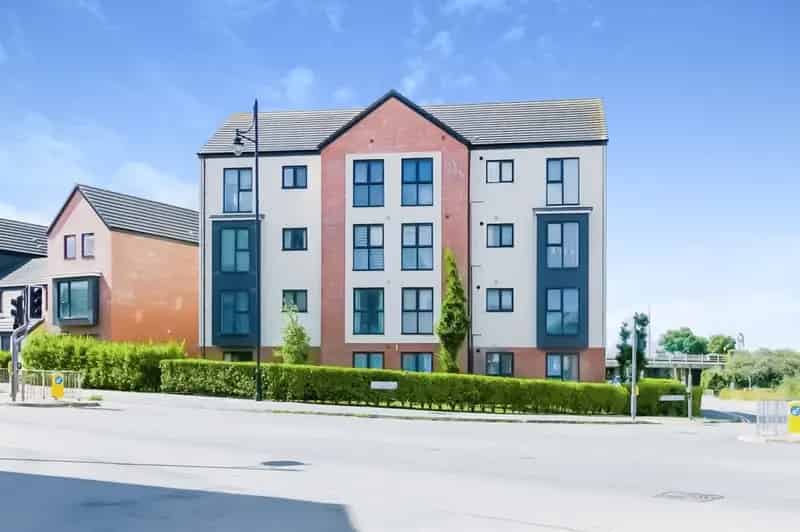 2 bedroom flat