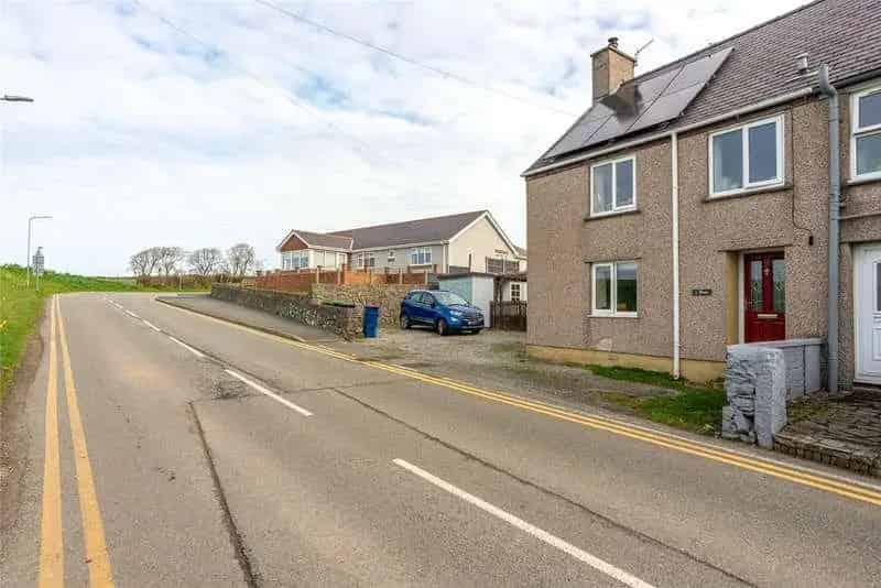 3 Bed Semi Detached House for Sale in Gaerwen