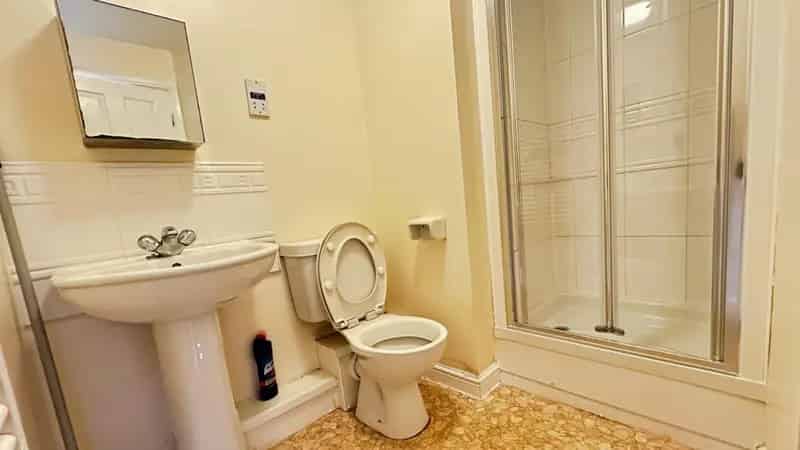 2 Bedroom Flat To Let Available August 8 2025