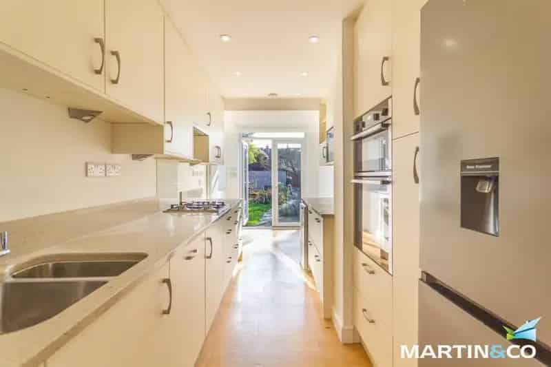 4 Bedroom House To Rent Available 18082025