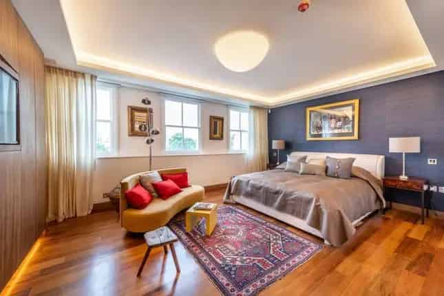 2 Bedroom Apartment Phillimore Gardens London W8