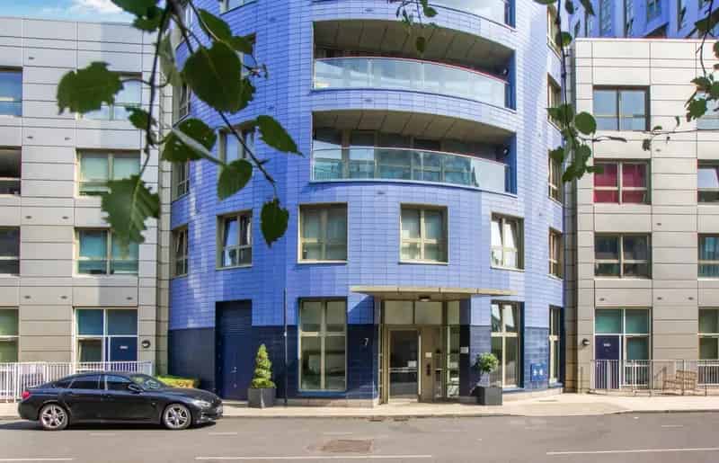 1 Bedroom Studio House to Rent in London