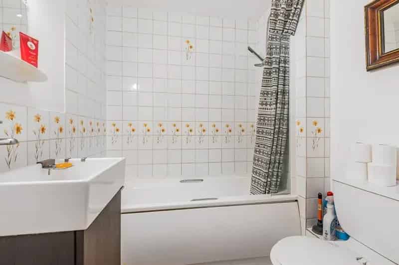 Large Studio Flat near Hammersmith and Ravenscourt Park Tubes