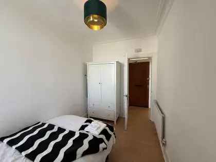 2 Bedroom 72m² Furnished Flat Aberdeen Rosemount Viaduct