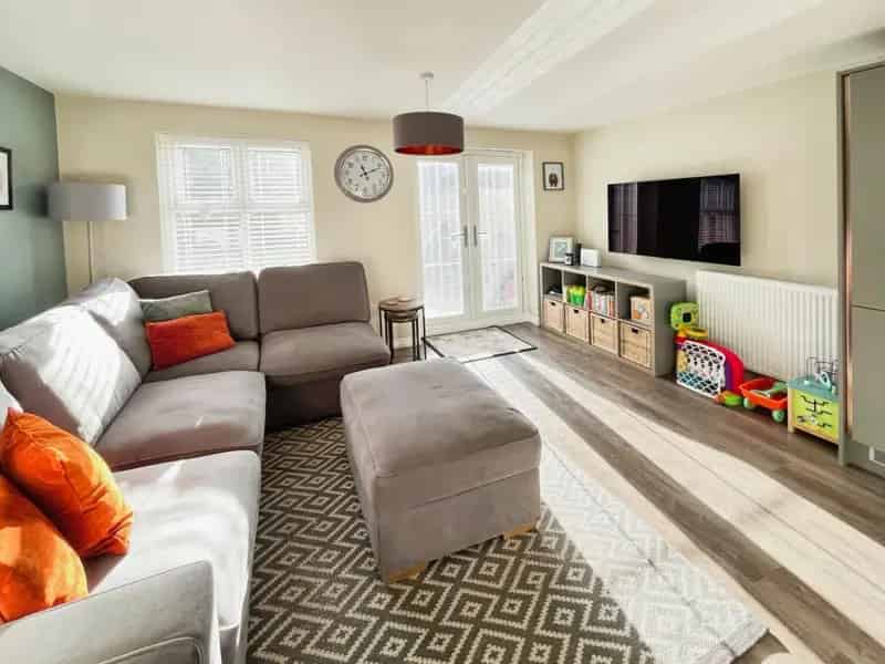 4 Bedroom House For Sale Modern Family Home