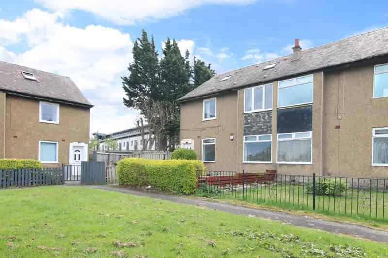 2 Bedroom Flat for Sale in East Pilton