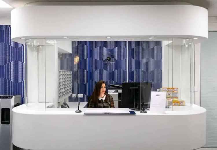 Commercial property For Rent , Pinner Road, London, England