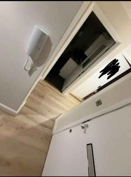 2 Bedroom Flat Communal Garden Storage Utility