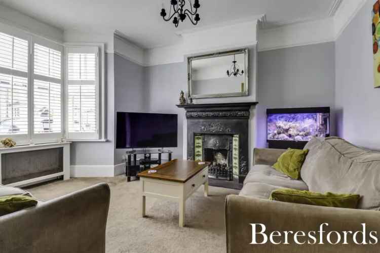 3 Bedroom Semi-Detached House for Sale Near Brentwood High Street