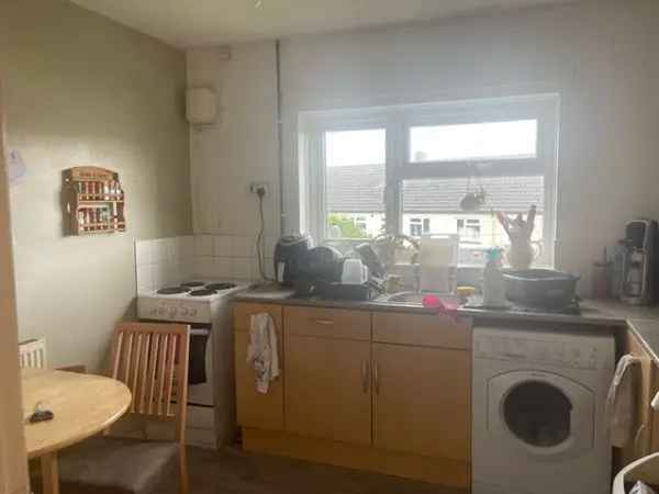 Flat For Rent in Launceston, England