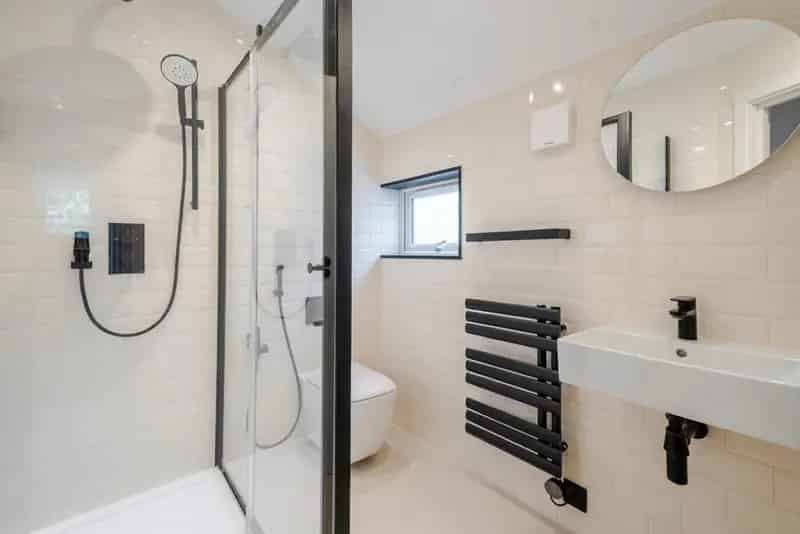 Flat For Sale , London, England