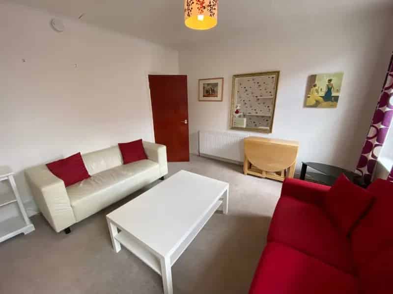2 Bedroom Flat To Rent Available 01092025