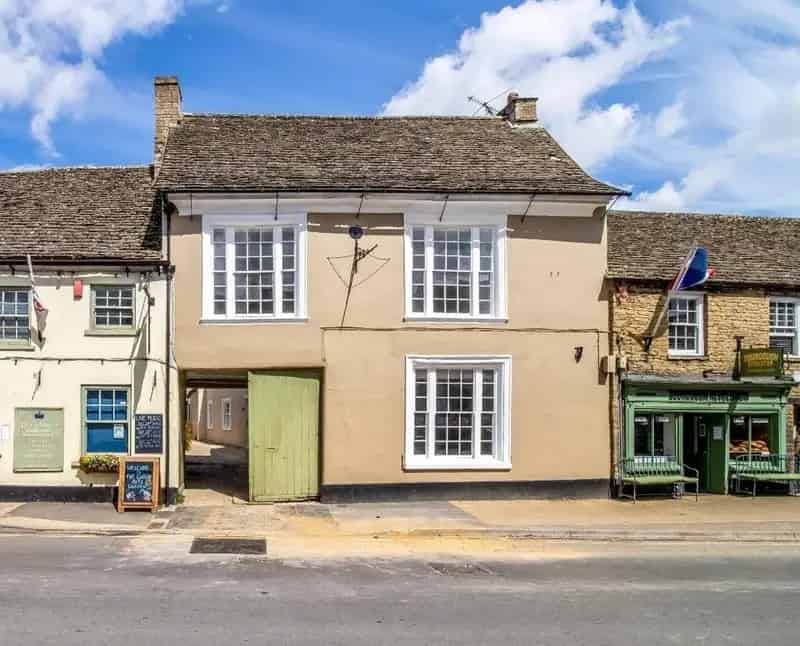 2 Bedroom Grade II Listed Terrace House for Sale Lechlade Cotswolds